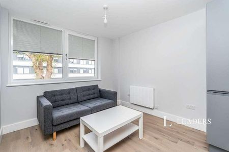 Compass Point, Romsey Road, Southampton, SO16 - Photo 2