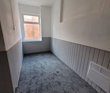 To Let 3 Bed Ground Floor Flat - Photo 5