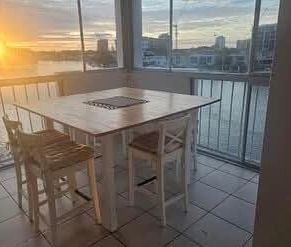 Surfers Paradise - Photo 1