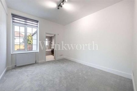 Ravenscroft Avenue, London, NW11 - Photo 2