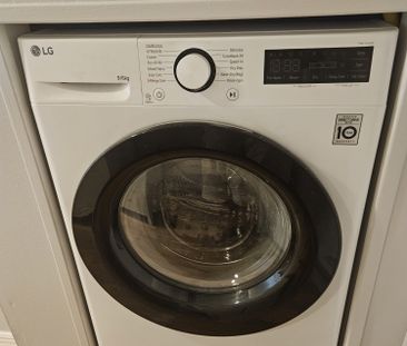 Helgavägen, Täby - Foto 1