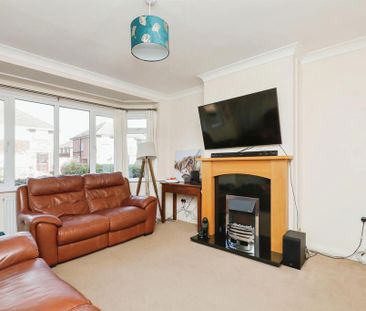 3 bedroom semi-detached house to rent - Photo 2