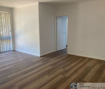 Modernized 2-bedroom ground floor apartment - Photo 5