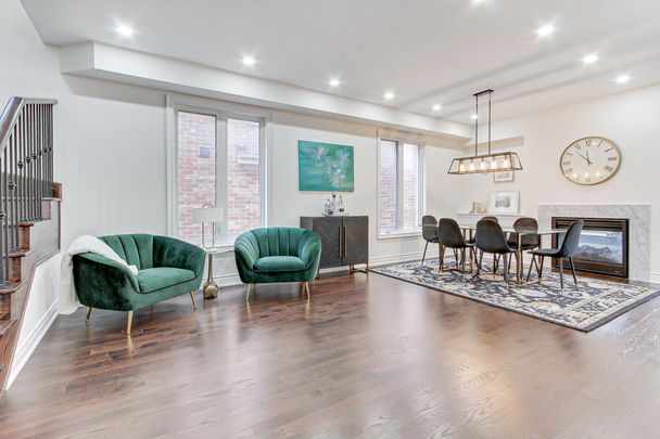 For Lease - 29 Pear Blossom Way, East Gwillimbury, Ontario - Photo 1