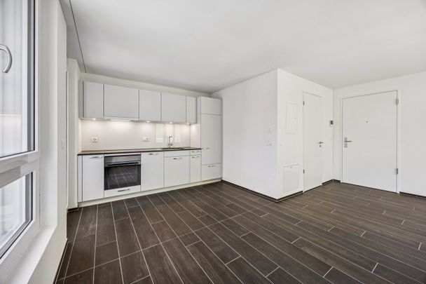 ERSTVERMIETUNG: 1.5-Zimmerwohnung an bester Lage in Zürich-Oerlikon - Photo 1