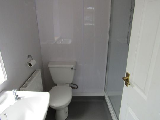 3 bed Terraced - To Let - Photo 1