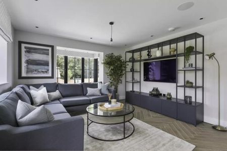 4 bedroom detached house to rent - Photo 2