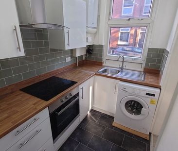 2 Bed End Terrace, Hayleigh St, LS13 - Photo 6