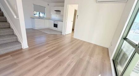 Mt. Wellington Charming 3 bedrooms Townhouse - Photo 2