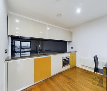 1 bedroom flat to rent - Photo 4