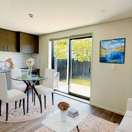 GLENN INNES, 1 BEDROOM - Photo 3