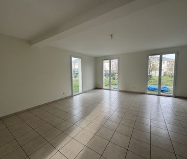 Location Maison 4 Pièces 88 m² - Photo 2