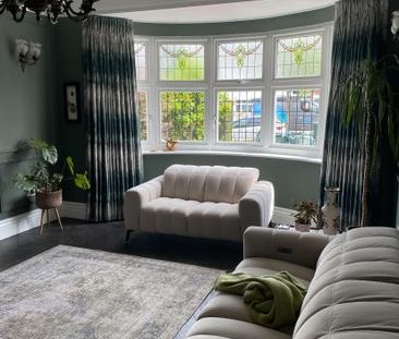 Large Double room with sole use of bathroom. - Photo 2