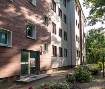 Modernisierte 3-Zimmer-Wohnung in Citynähe und mit einer Einbauküch... - Foto 1