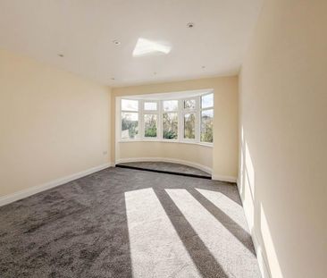 6 bedroom semi-detached house to rent - Photo 4