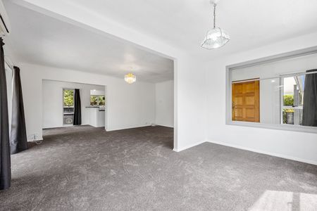 Sunny & Spacious in the Heart of Rangiora - Photo 4