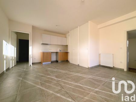 Appartement 3 pièces de 53 m² à Mandres-les-Roses (94520) - Photo 3