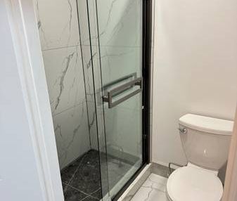 $1,350 / 1br - 100ft2 - Studio (Toronto) - Photo 3