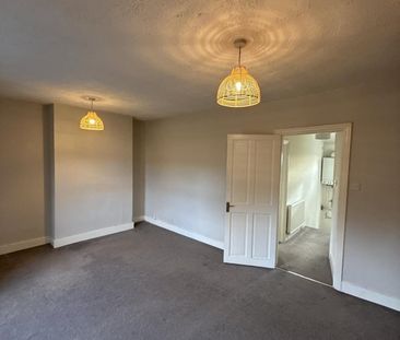 1 Bed Flat, Kingston Road, SW20 - Photo 3