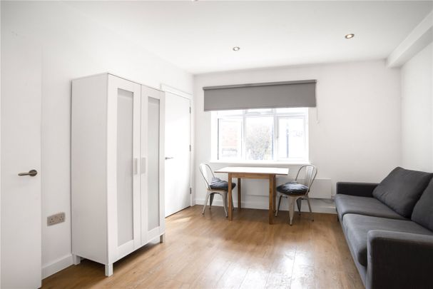 Roman Road, Bethnal Green, London, E2 0QN - Photo 1