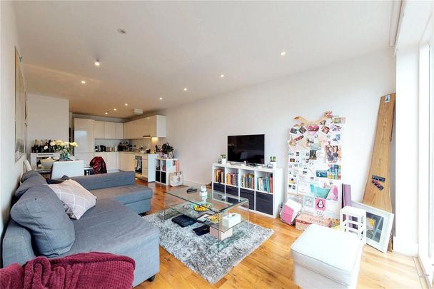 1 bedroom flat to rent - Photo 1