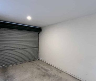 3-Bedroom Townhouse for Rent in New Lynn - Photo 2