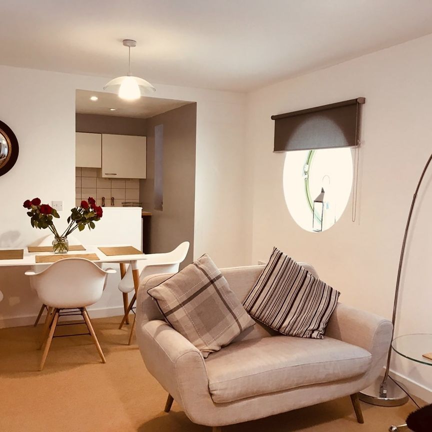 2 Bed Flat, Royal Quay, L3 - Photo 1