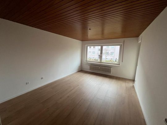 Frisch sanierte 4 Zimmer Wohnung in 34127 Kassel zu vermieten - Foto 1