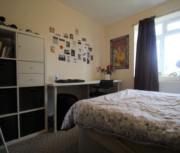 5 bedroom semi-detached house to rent - Photo 5