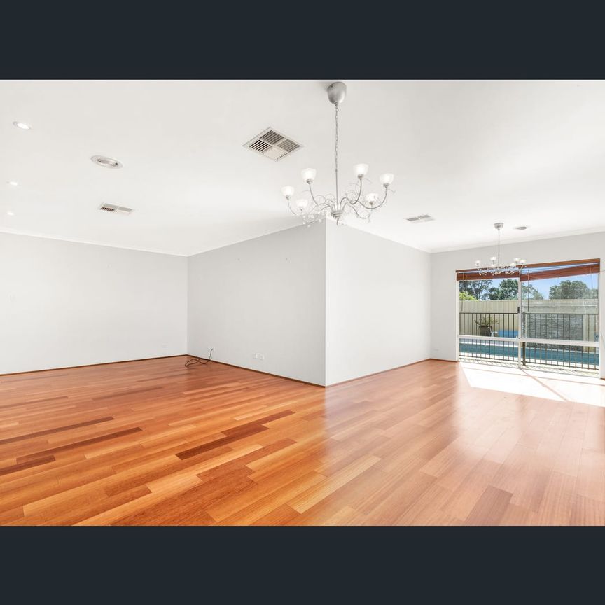 20 Goshawk Pass, Beeliar, WA 6164 - Photo 1