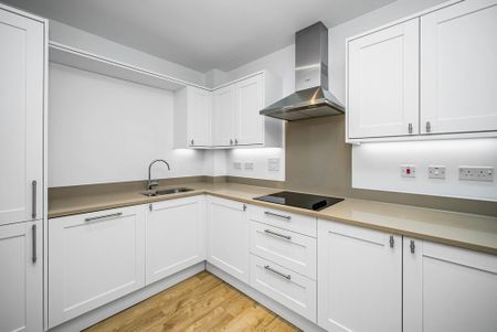 2 bedroom retirement property to rent - Photo 5