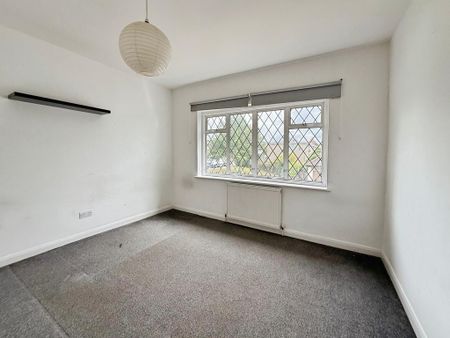 4 bedroom semi-detached house to rent - Photo 5