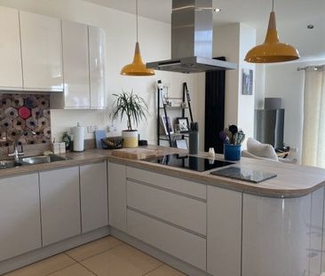 Nantgaredig, Carmarthen, SA32 - Photo 3