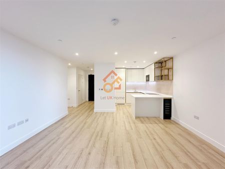 Waterview House, 12 Quay Walk, Wembley HA0 - Photo 5