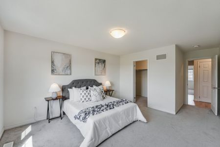 For Lease - 49 Bayardo Drive, Oshawa, Ontario - Photo 3