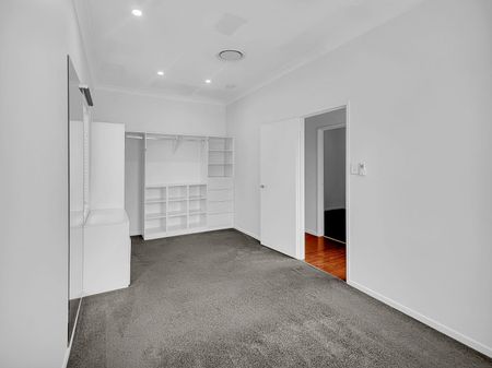 Location and Lifestyle. - Photo 5