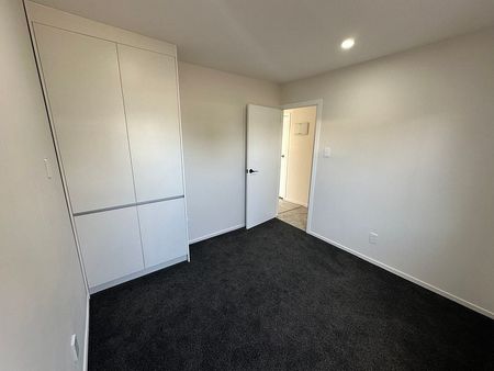 G. Floor 2.5 BDRM with Double School Zone - Photo 4