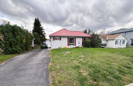 For Lease - 219 Southview Road, Barrie, Ontario - Photo 5