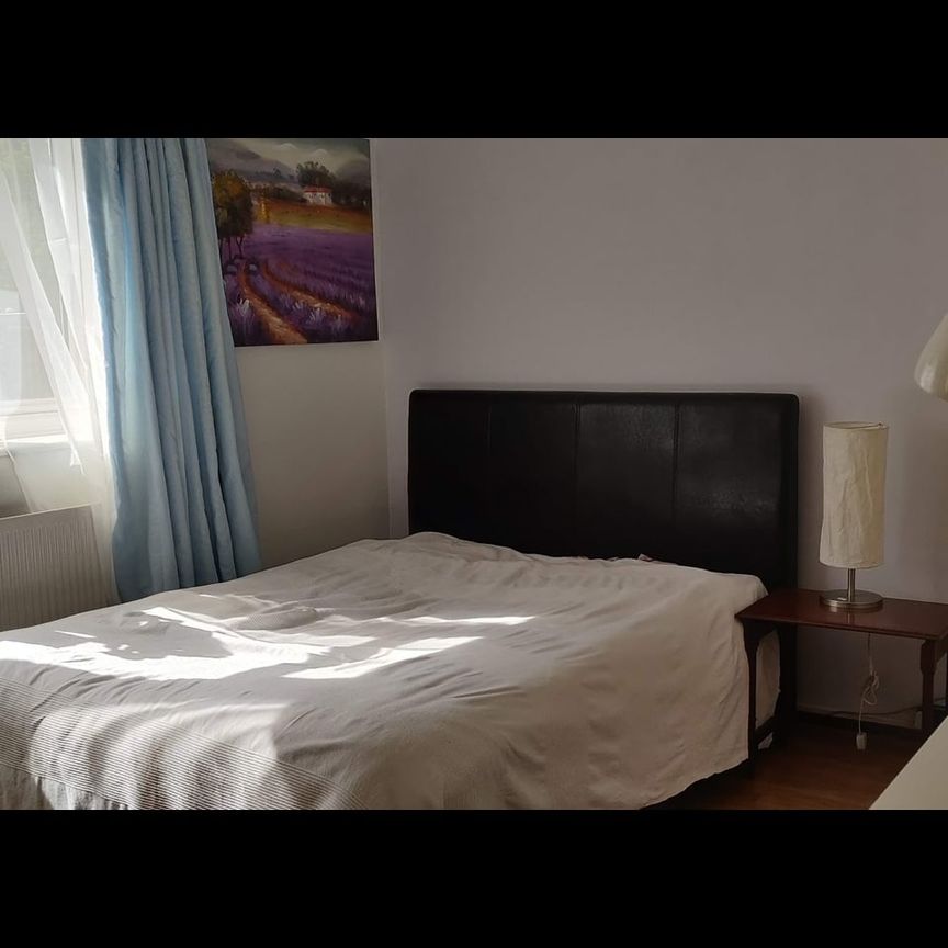 Room in a Shared Flat, Wittering House, SW11 - Photo 1