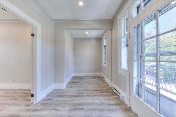 3416 Avenue Patricia, #9 - Photo 1