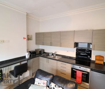 👀PROFESSIONAL ROOMS AVAILABLE👀 Room 1, Weston Road, Southend On Sea - Photo 3