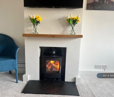 3 bedroom terraced house to rent - Photo 1