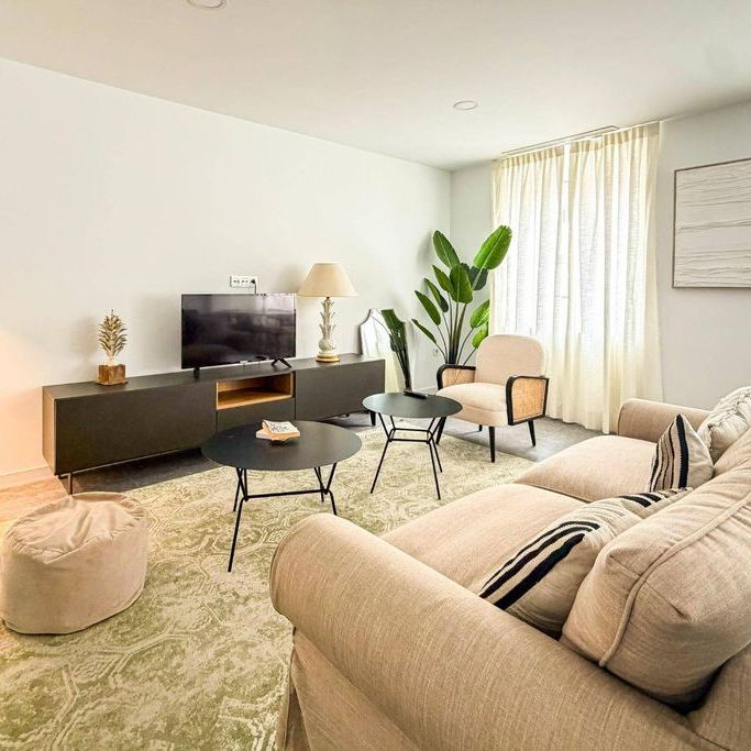 3 room luxury Flat for rent in Alicante, Spain - Photo 1
