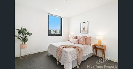 SPACIOUS HOME WITH BOX HILL GARDENS VIEW - Photo 5