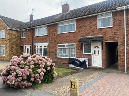 3 Bedroom Terraced House To Rent - Photo 2