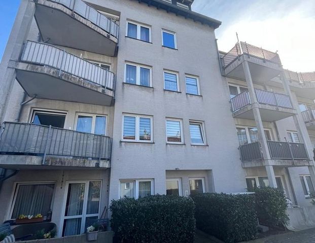 Helle 3-Zimmer-Wohnung im 3. OG mit Balkon und Aufzug - Foto 1