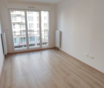 Location Appartement 2 pièces 42m² AULNOY LEZ VALENCIENNES 59300 - Photo 1