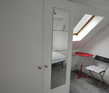 Room in a Shared House, Welldon Crescent, HA1 - Photo 4