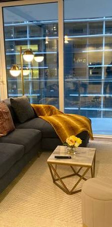 Furnished 1-Bedroom Condo in Yaletown – Luxury Living with Incredible - Photo 1