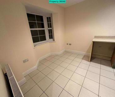 4 bedroom semi-detached house to rent - Photo 6